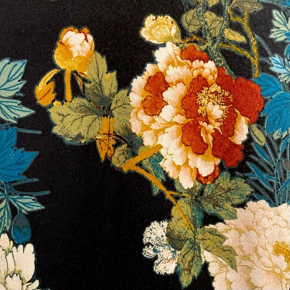 Chico’s So Slimming Juliet Floral Ankle Pants Size 2.5 (size 14) - Picture 8 of 9